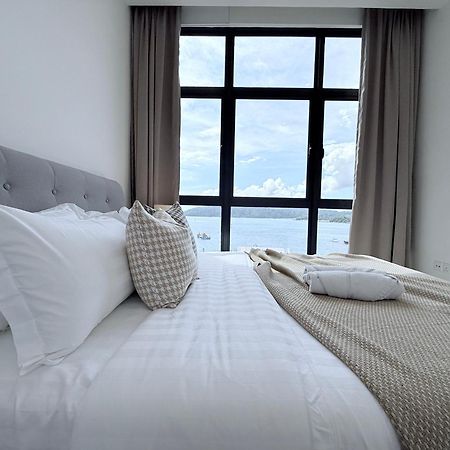 The Shore Cbd Kota Kinabalu By Laxzone Suite Exteriér fotografie