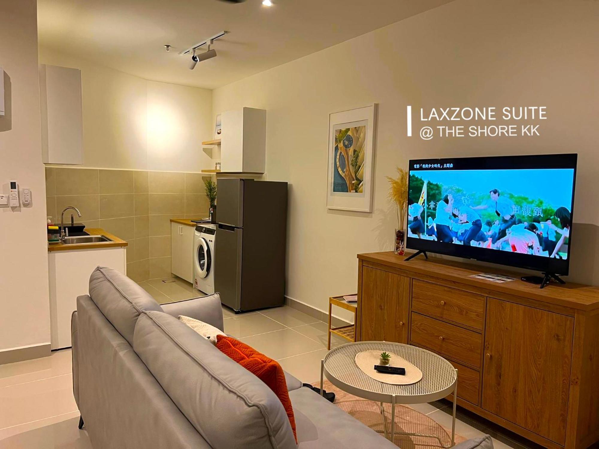 The Shore Cbd Kota Kinabalu By Laxzone Suite Exteriér fotografie