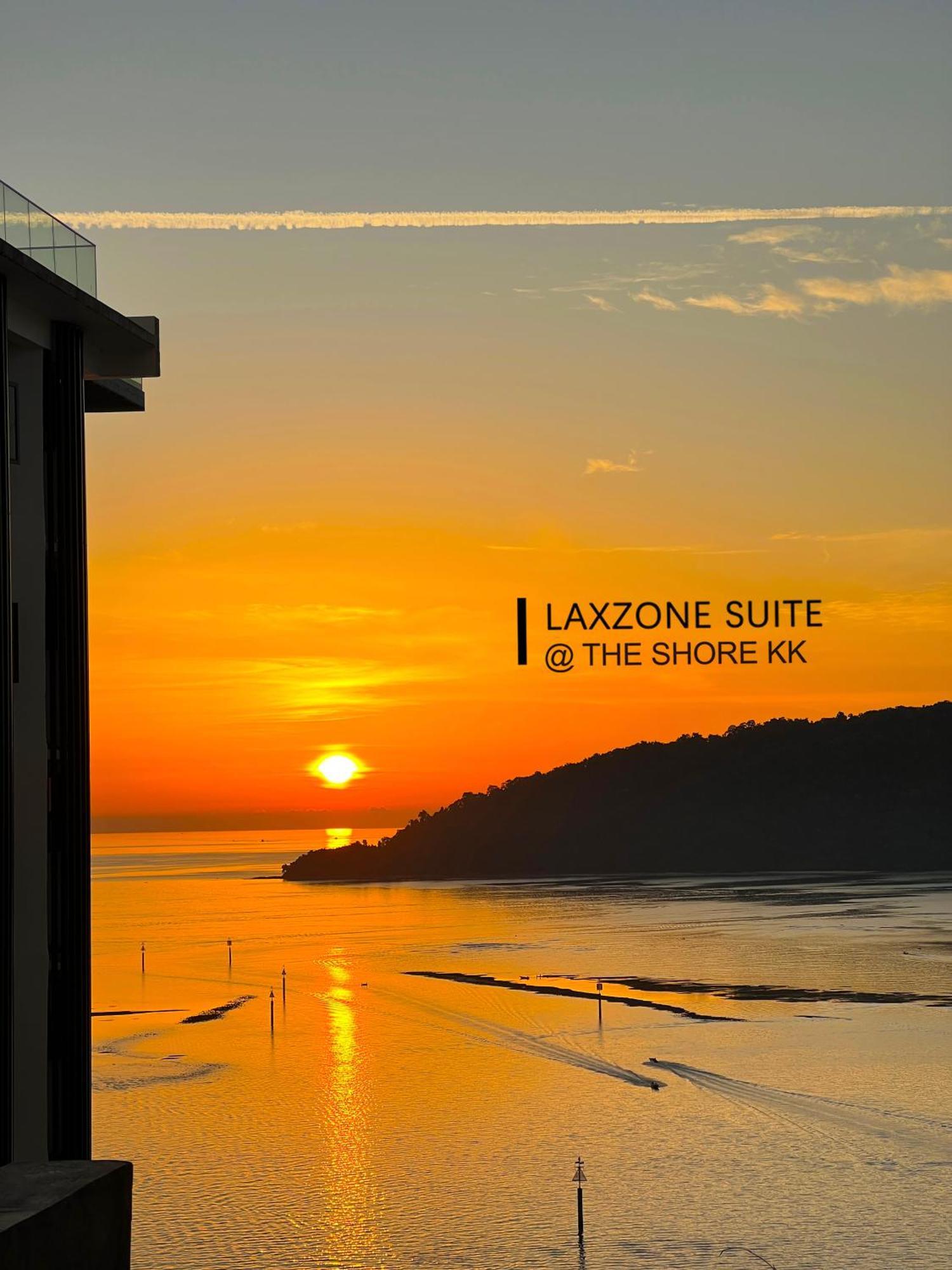 The Shore Cbd Kota Kinabalu By Laxzone Suite Exteriér fotografie