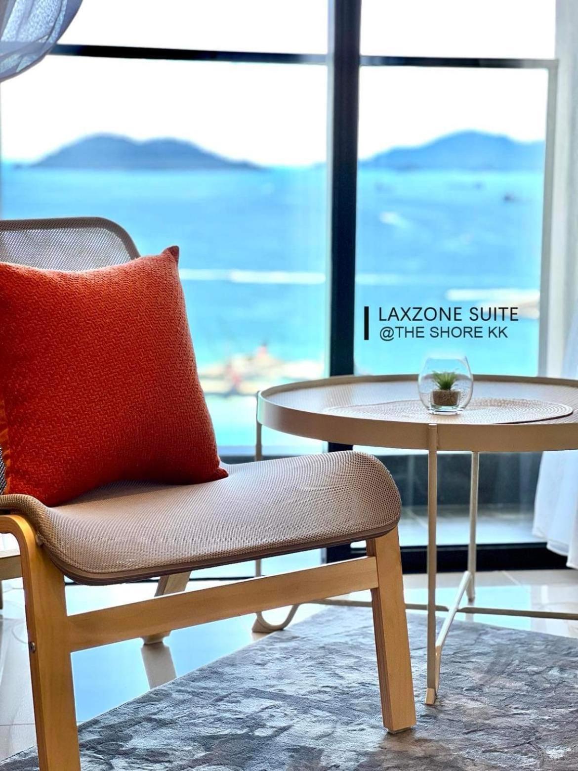 The Shore Cbd Kota Kinabalu By Laxzone Suite Exteriér fotografie