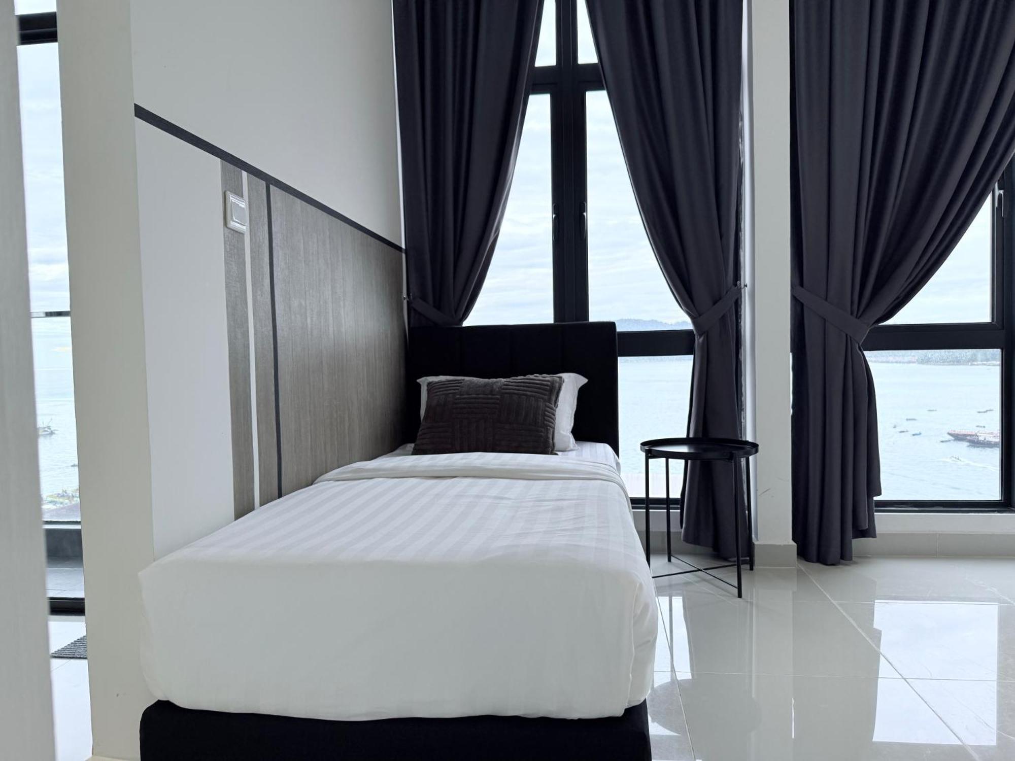 The Shore Cbd Kota Kinabalu By Laxzone Suite Exteriér fotografie