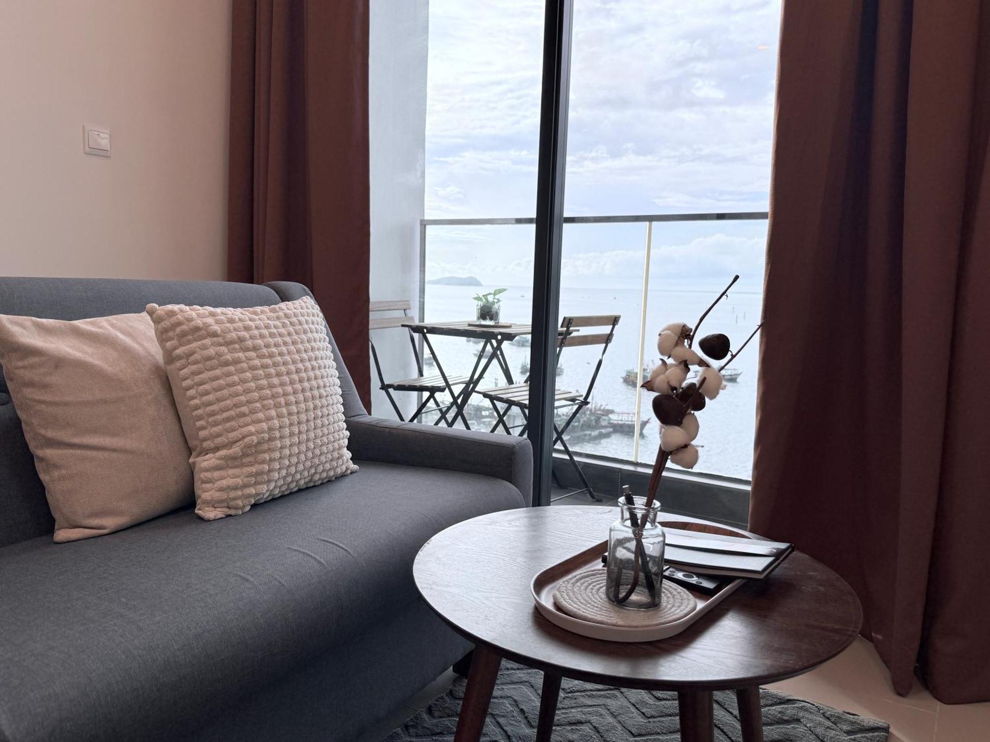The Shore Cbd Kota Kinabalu By Laxzone Suite Exteriér fotografie