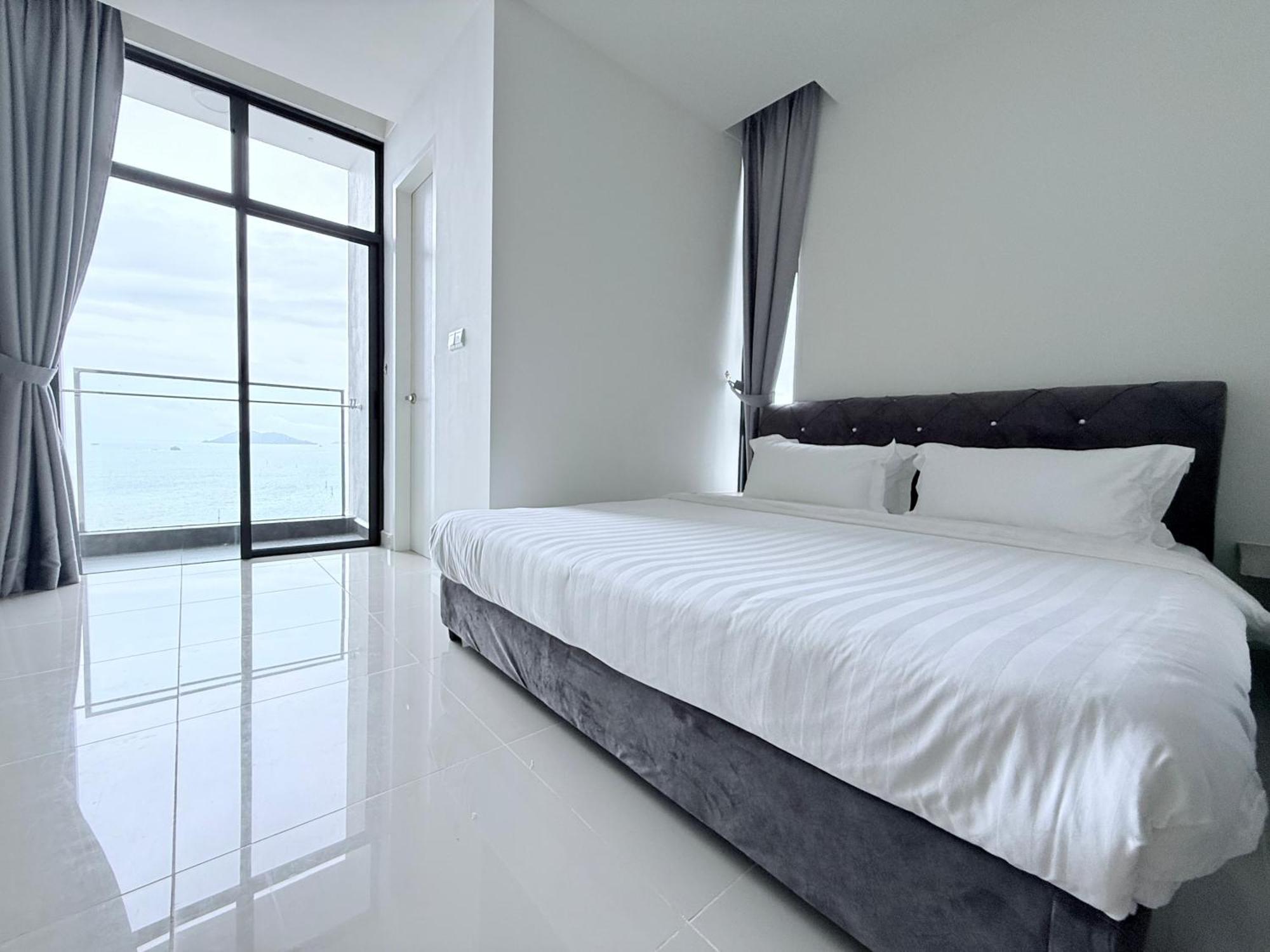 The Shore Cbd Kota Kinabalu By Laxzone Suite Exteriér fotografie